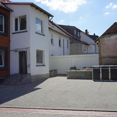 Aussergewoehnliche Dachgeschosswohnung 코니그스루터암엘름 외부 사진
